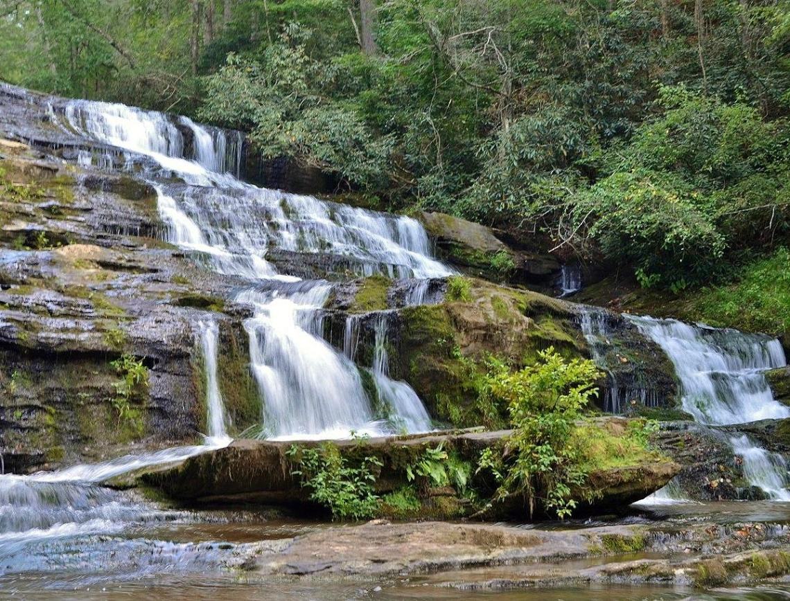 Brasstown, Longcreek